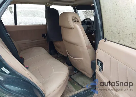 1992 Saab 900 S z USA, uszkodzony, nr VIN YS3AK45E8N2018020